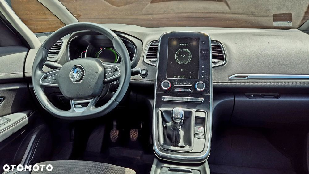 Renault Grand Scenic - 16