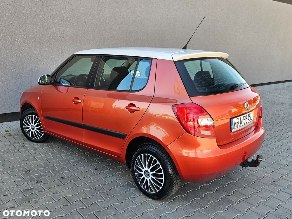 Skoda Fabia 1.2 HTP Cool Colour Edition - 19