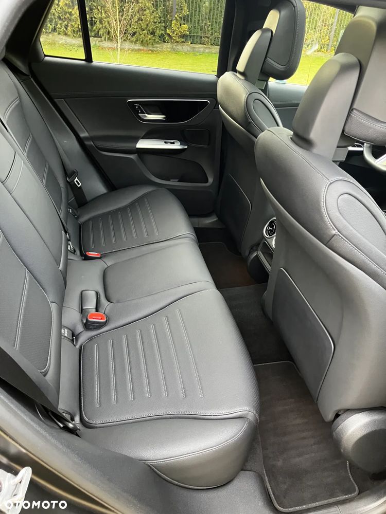 Mercedes-Benz GLC - 31