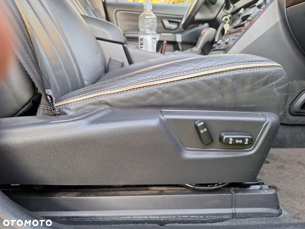 Volvo XC 90 D5 Executive - 24