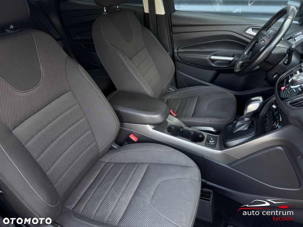Ford Kuga - 9