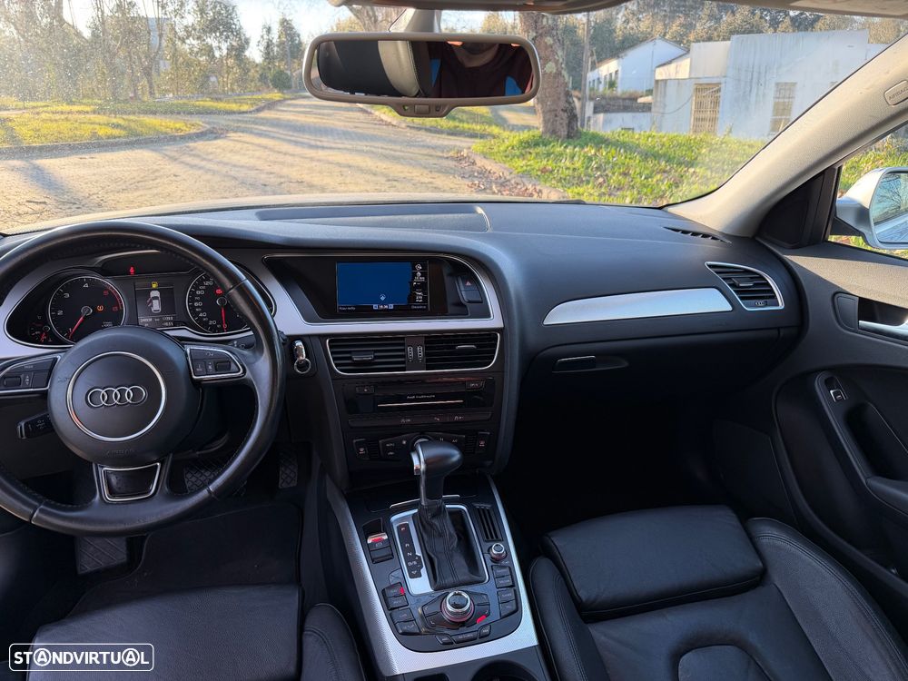 Audi A4 Avant 2.0 TDI Multitronic S-line - 24