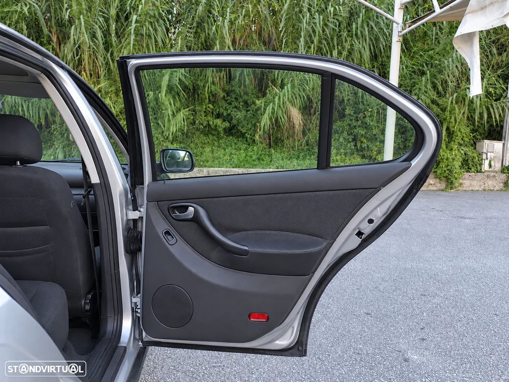SEAT Toledo 1.9 TDI Executive - 31