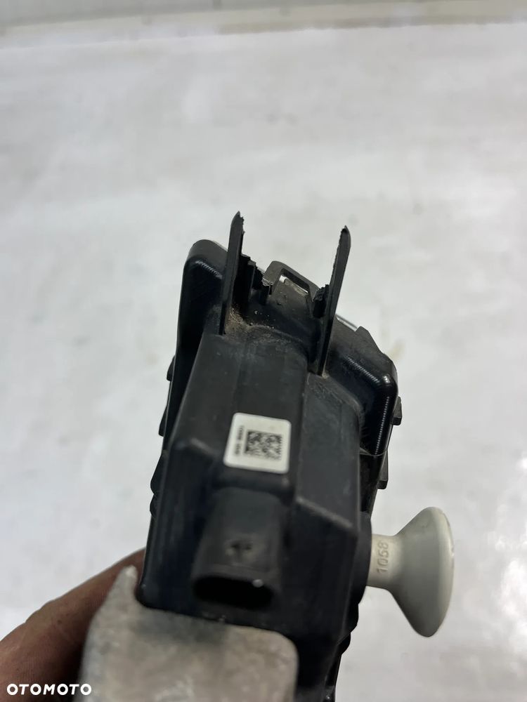 RANGE ROVER VELAR HALOGEN LAMPA PRZECIWMGIELNA LIFT - 9