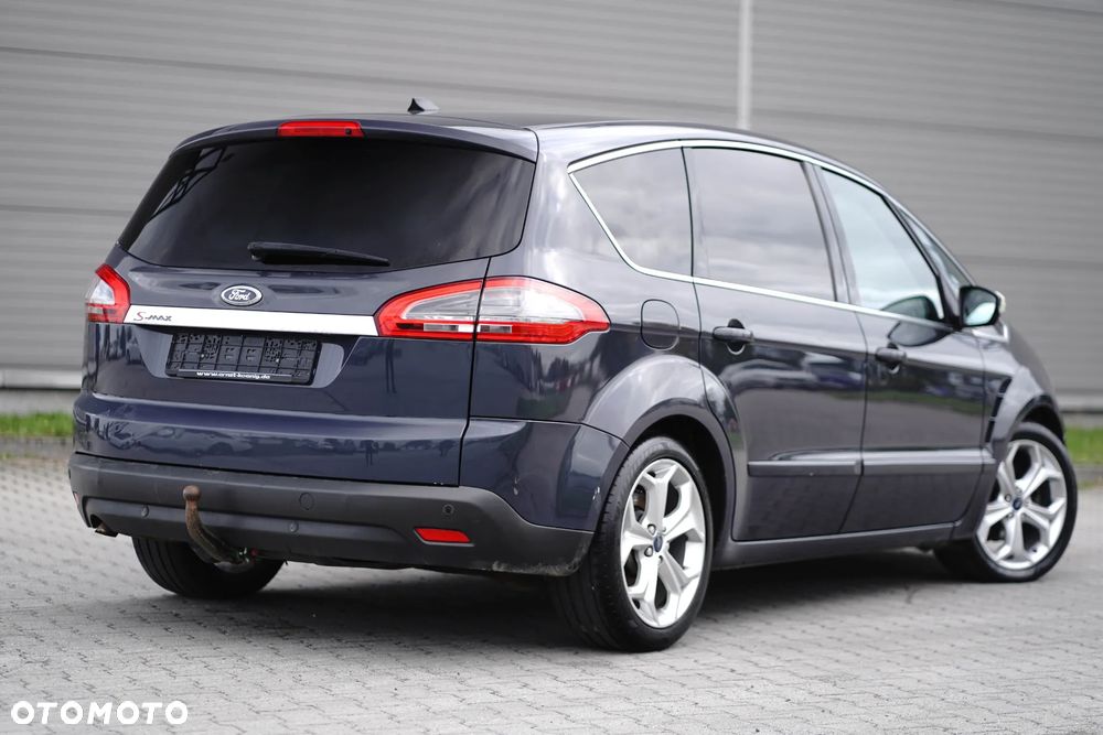 Ford S-Max - 8