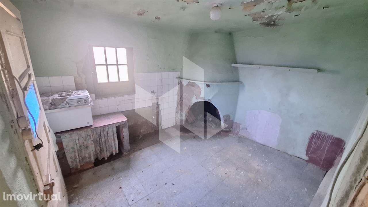 Moradia Rústica T2 Venda em São Miguel do Outeiro e Sabugosa,Tondela - Grande imagem: 3/14