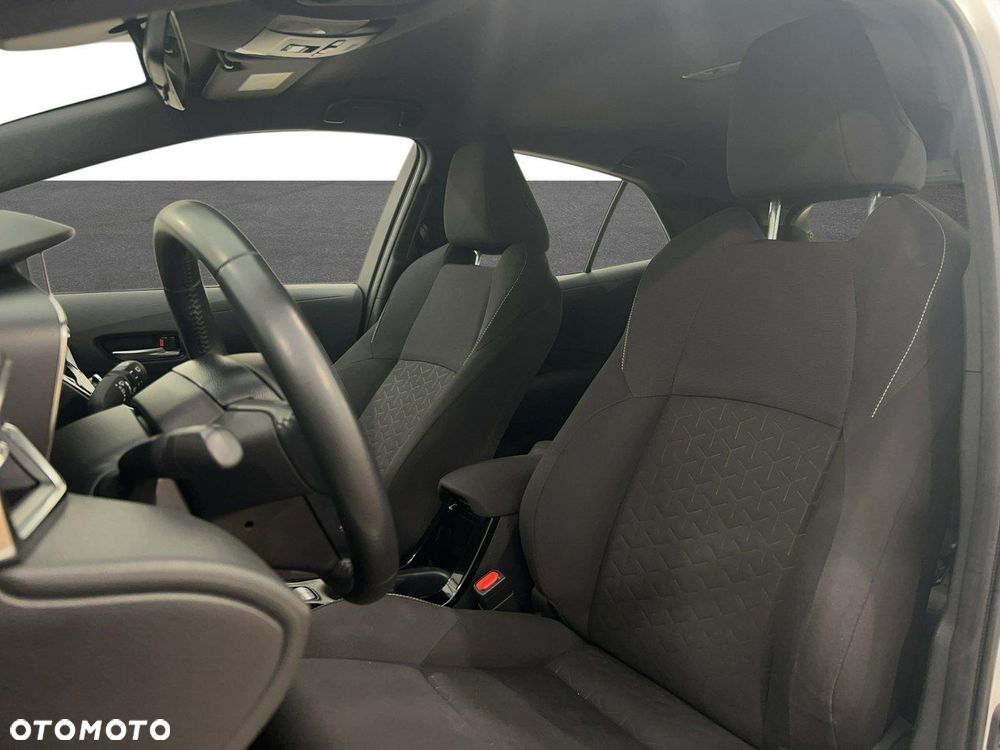 Toyota Corolla - 16