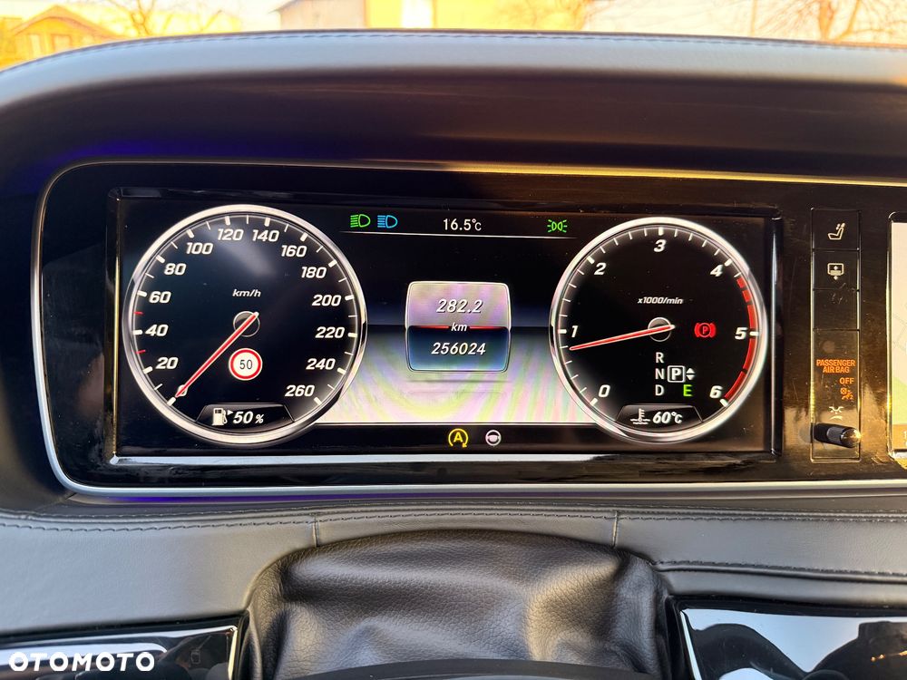 Mercedes-Benz Klasa S 350 (BlueTEC) d 4-Matic 7G-TRONIC - 23
