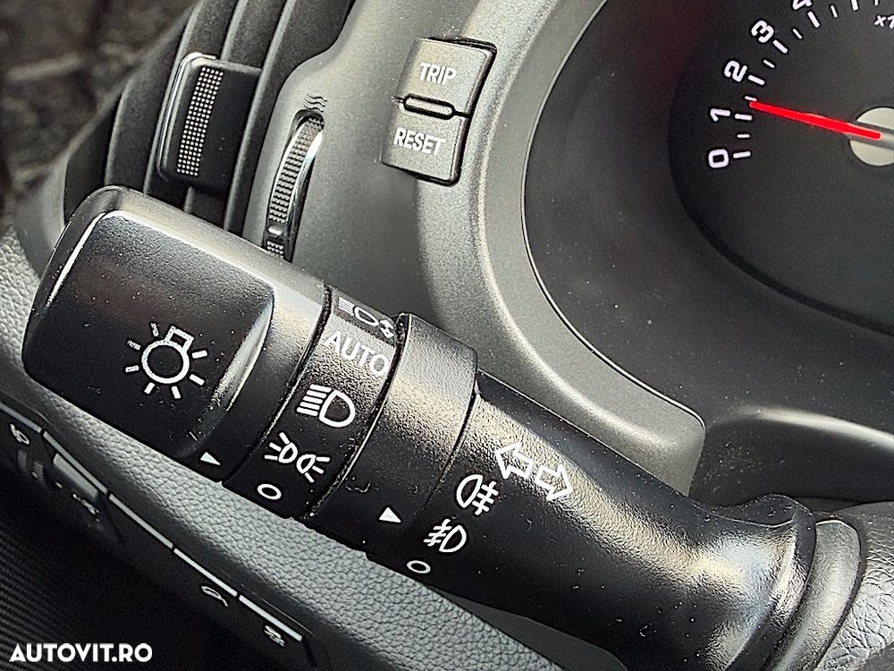 Kia Sportage 1.6 GSL MT 4x2 CLASSIC - 14