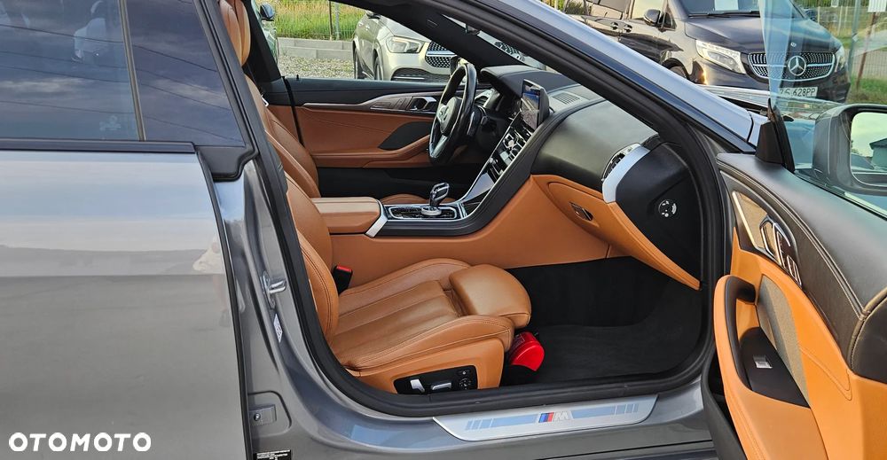 BMW Seria 8 840d xDrive mHEV - 11
