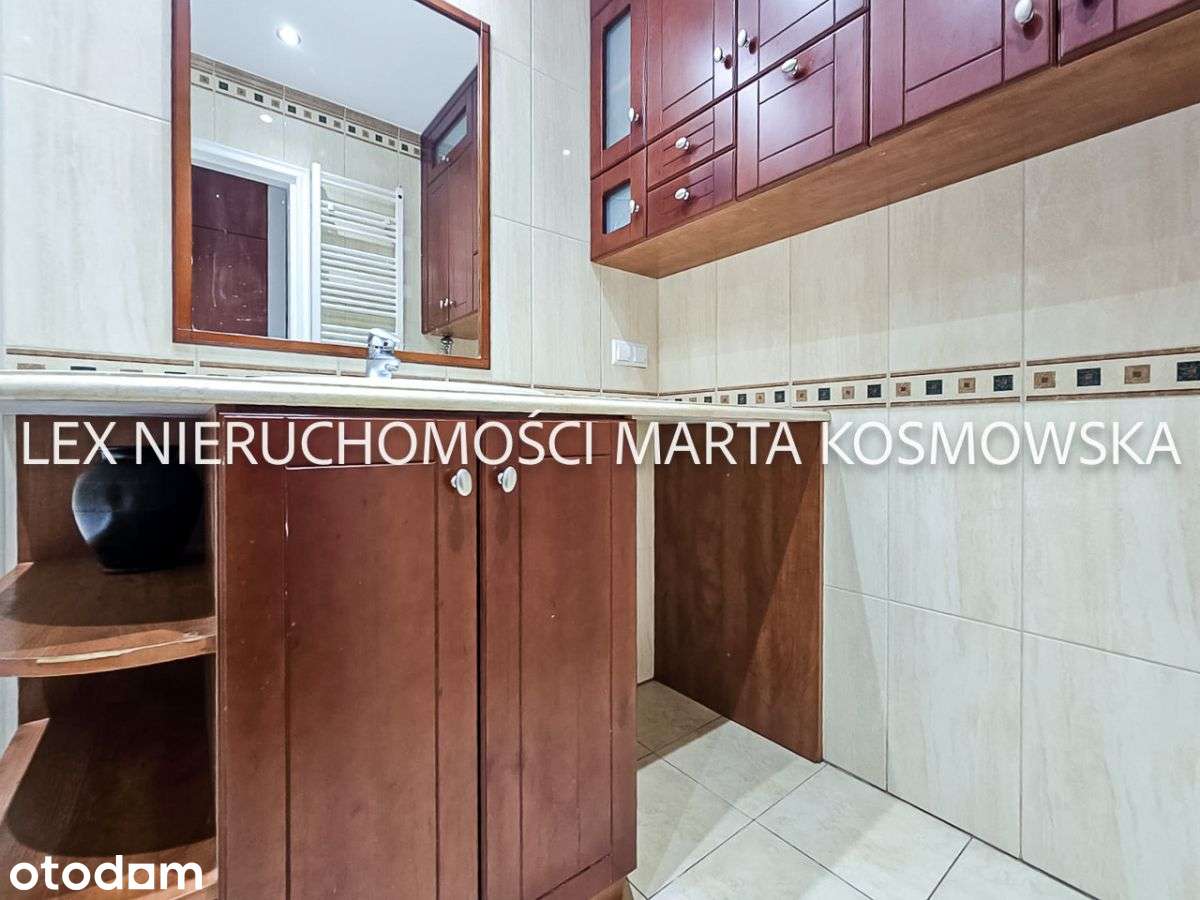 Ochota ul. Dickensa 31a, 74,90 m, garaż, komórka