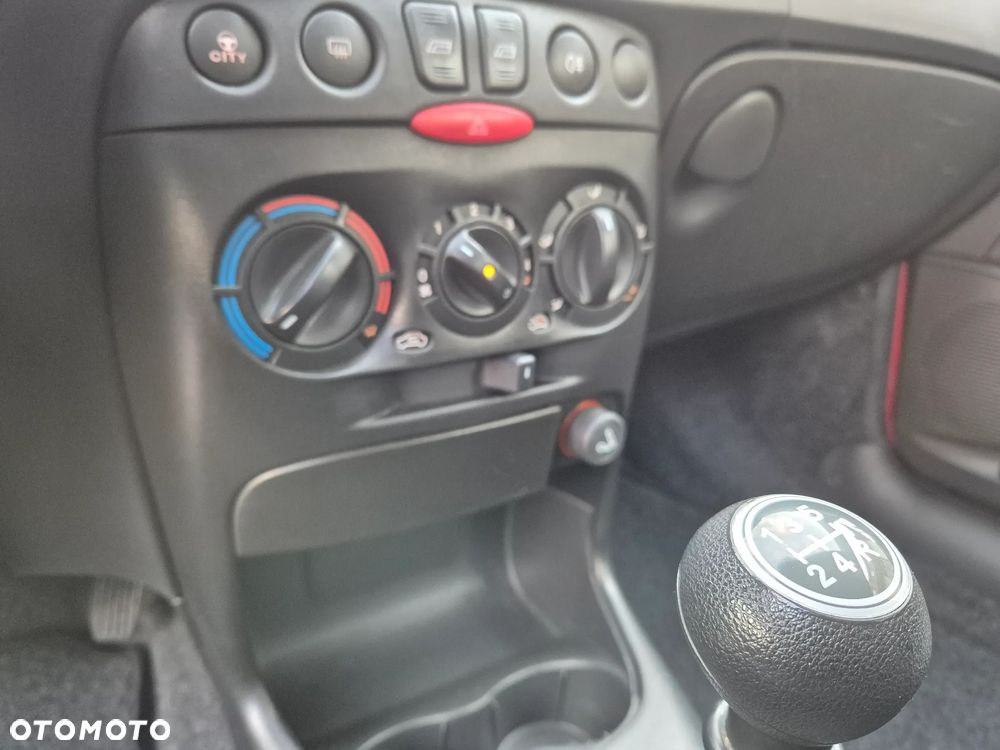 Fiat Punto 1.2 16V Dynamic - 9