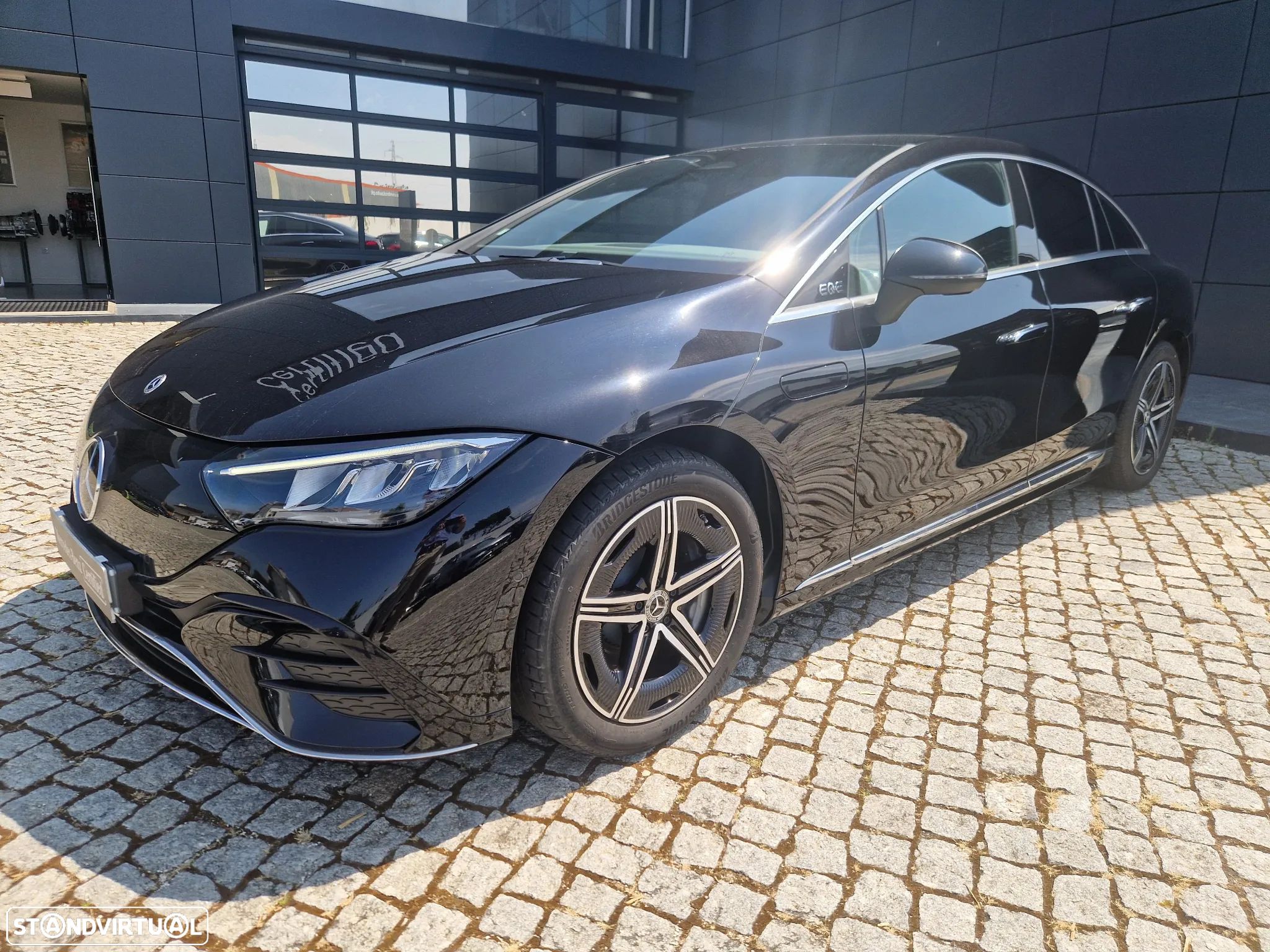 Mercedes-Benz EQE 350 - 1