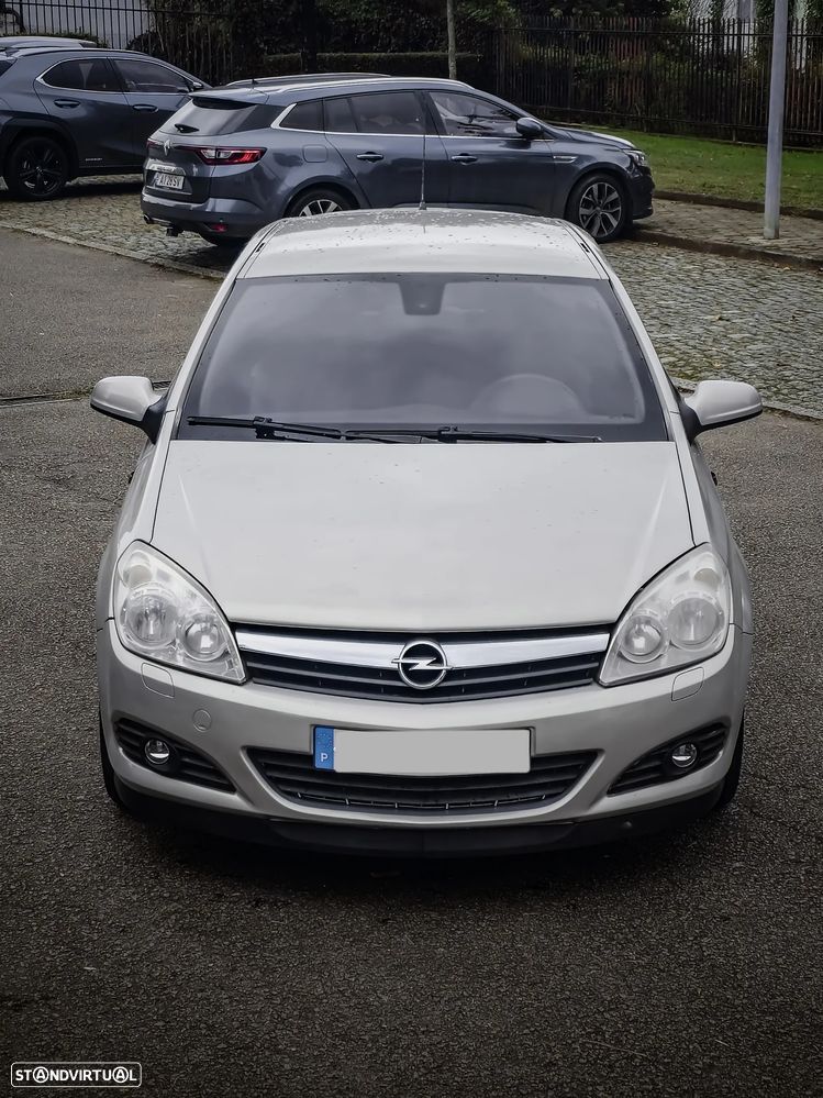Opel Astra GTC 1.3 CDTI - 1