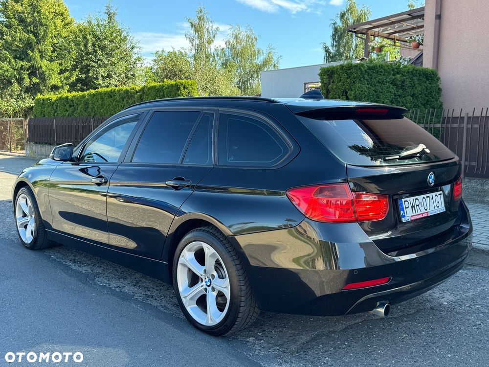 BMW Seria 3 318d - 15