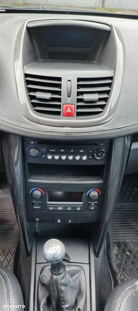 Peugeot 207 - 6