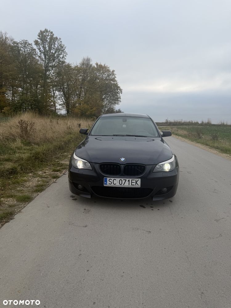 BMW 5 Series 2003 photo 2
