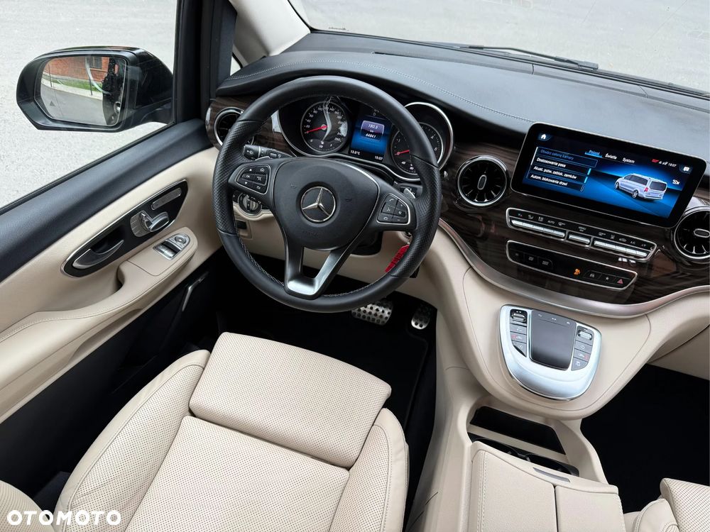 Mercedes-Benz Klasa V - 6