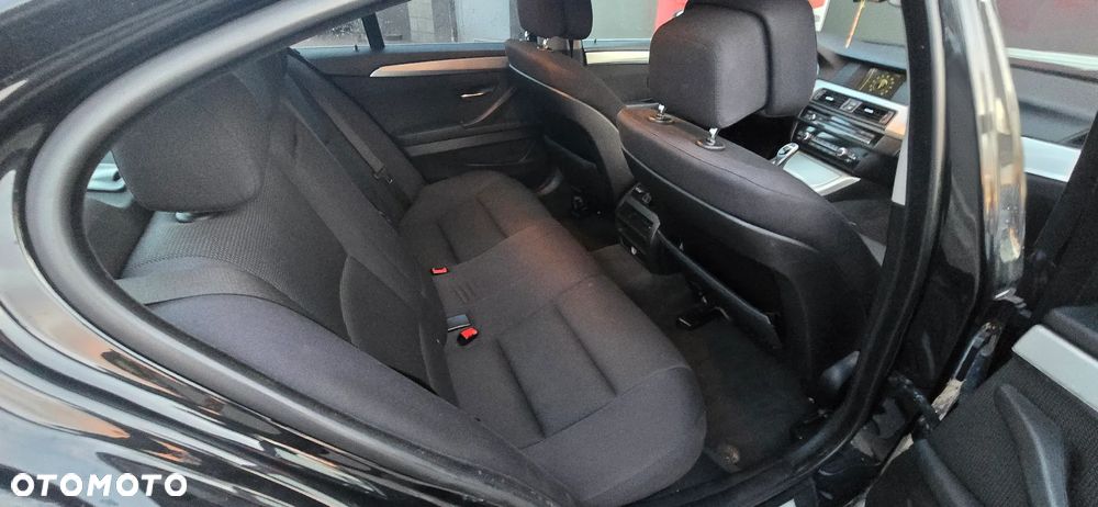 BMW Seria 5 520d - 17