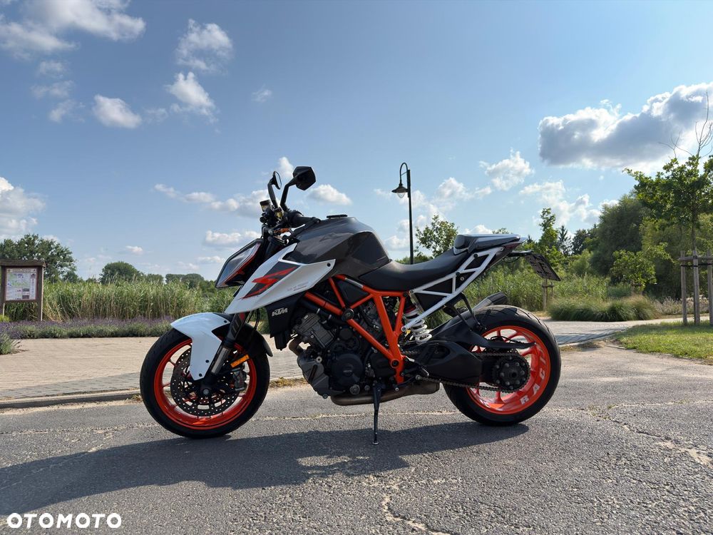 KTM Super Duke - 4