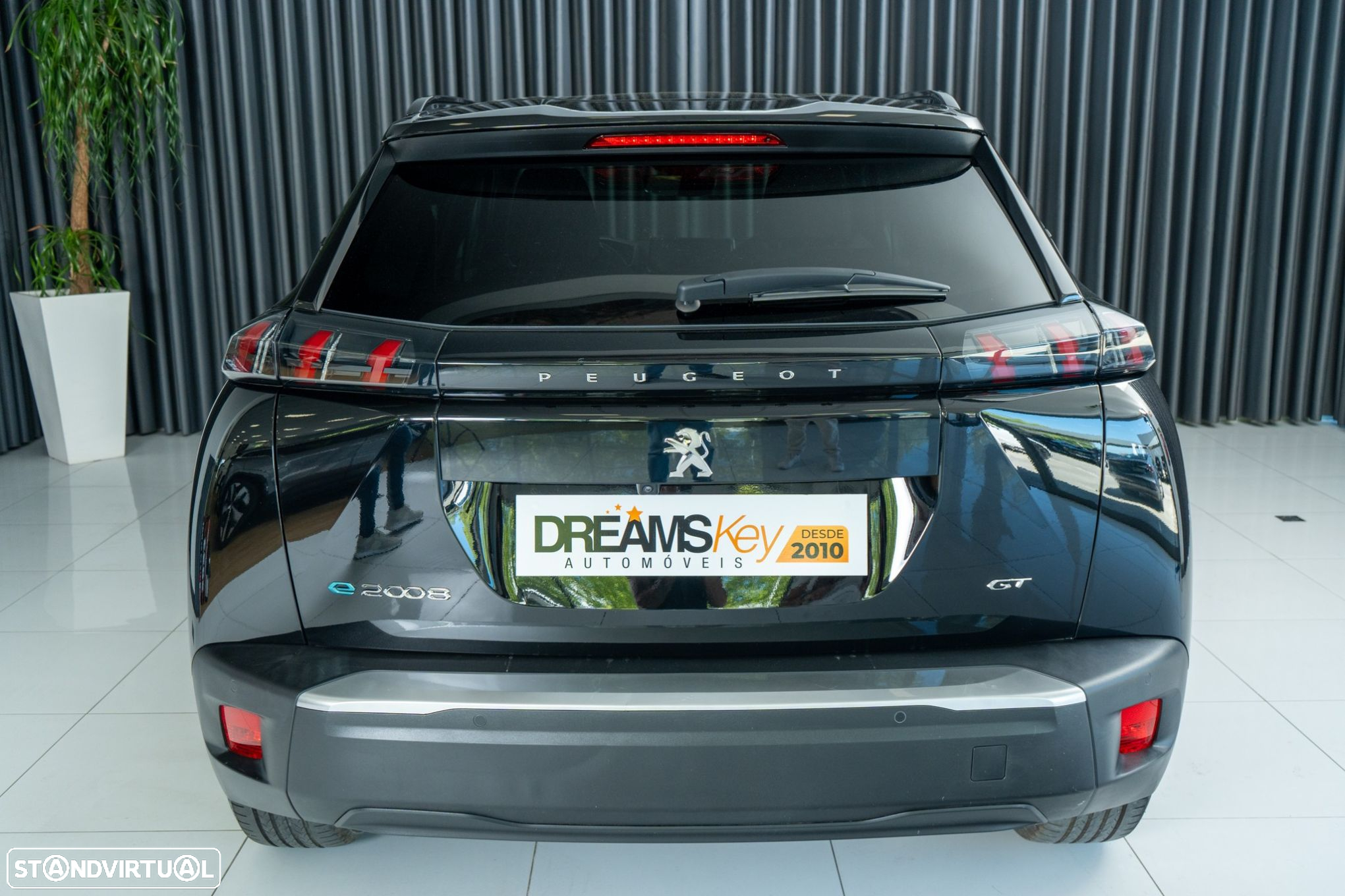 Peugeot e-2008 GT Pack - 9
