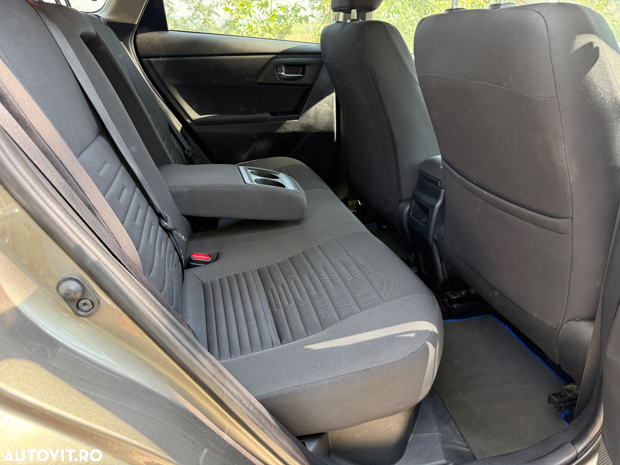 Toyota Auris 1.8 VVT-i Hybrid Automatik Touring Sports Edition - 9