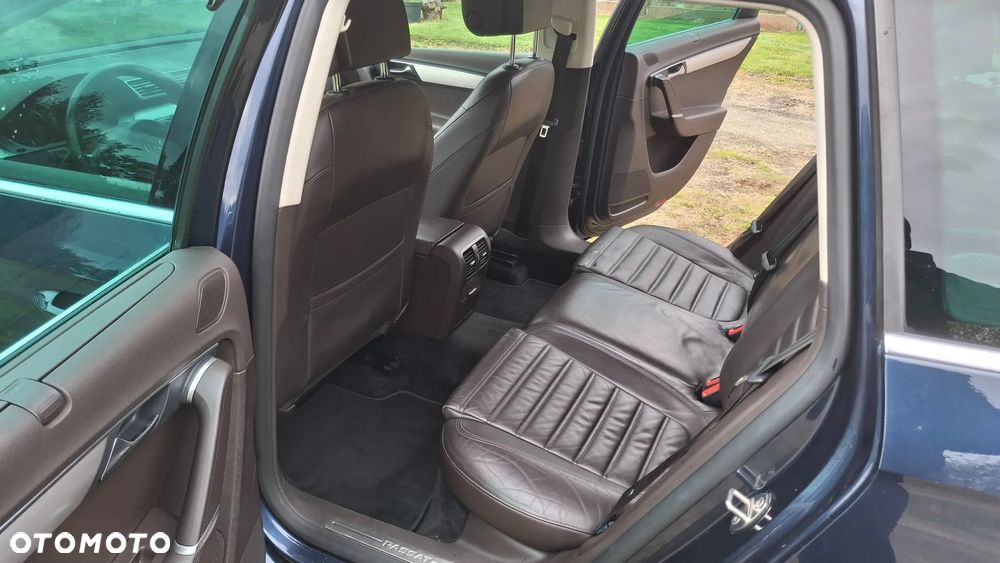 Volkswagen Passat 1.6 TDI Comfortline - 11