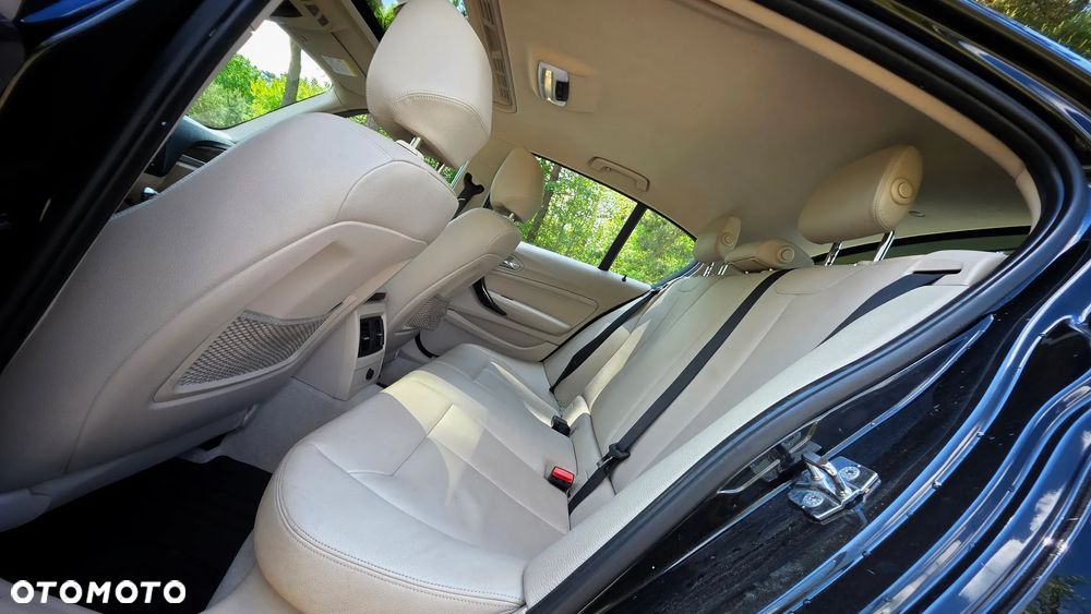 BMW Seria 1 - 25
