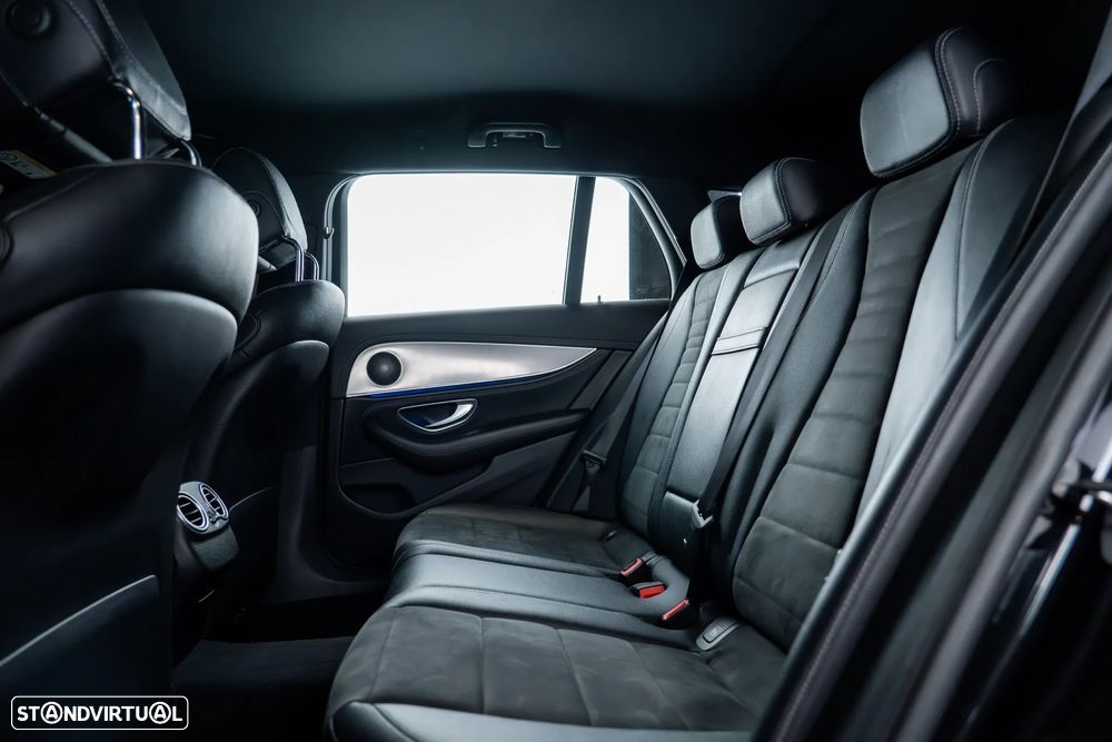 Mercedes-Benz E 220 d AMG - 29