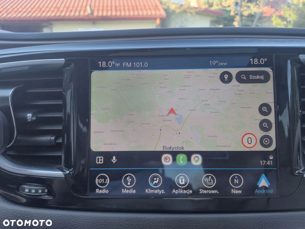 Chrysler Pacifica - 10