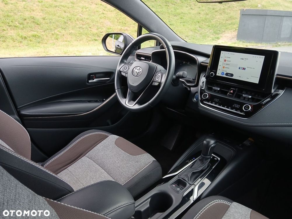 Toyota Corolla 2.0 Hybrid Trek - 20