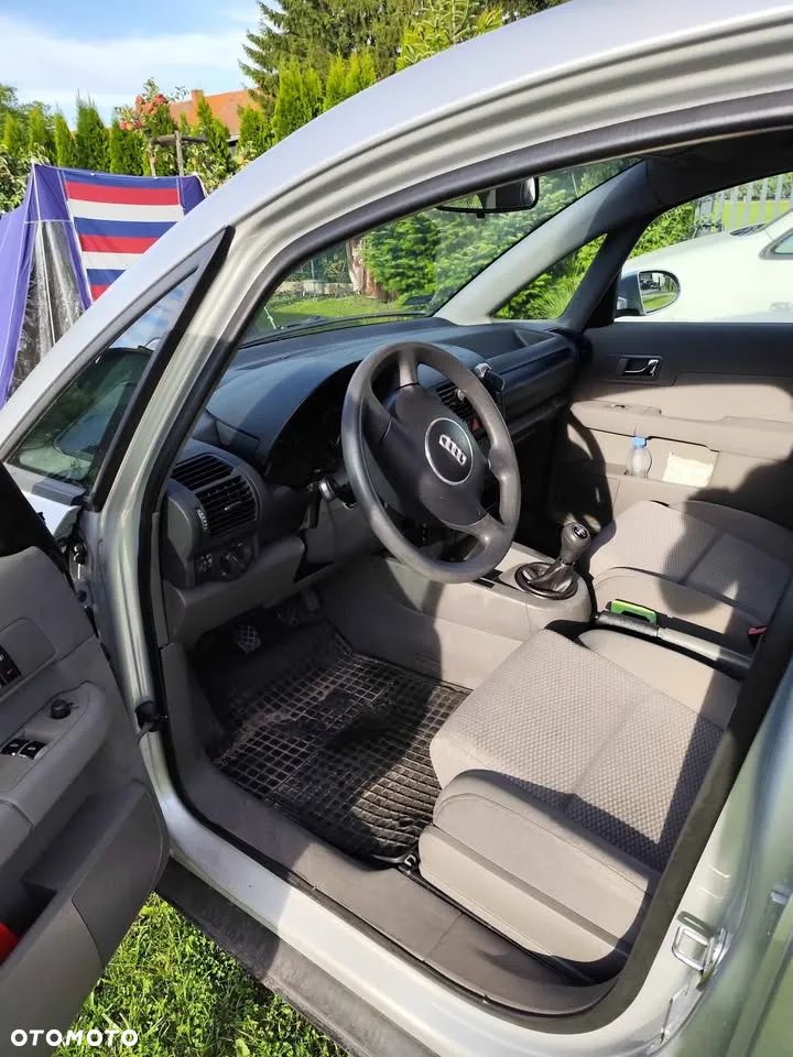 Audi A2 1.4 - 5