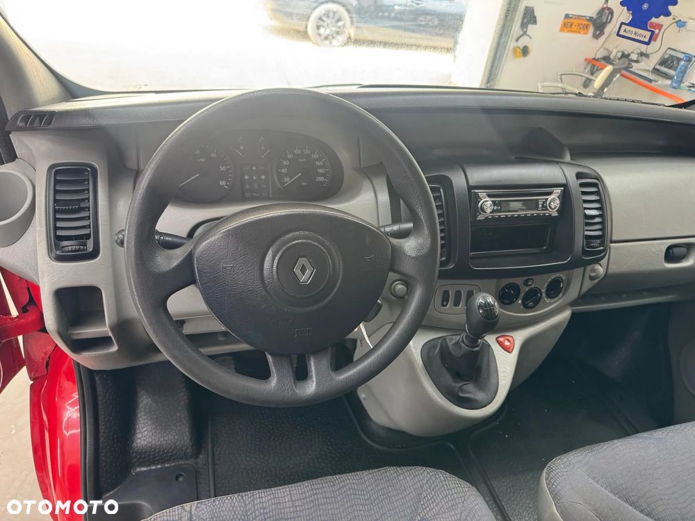 Renault TRAFIC - 7