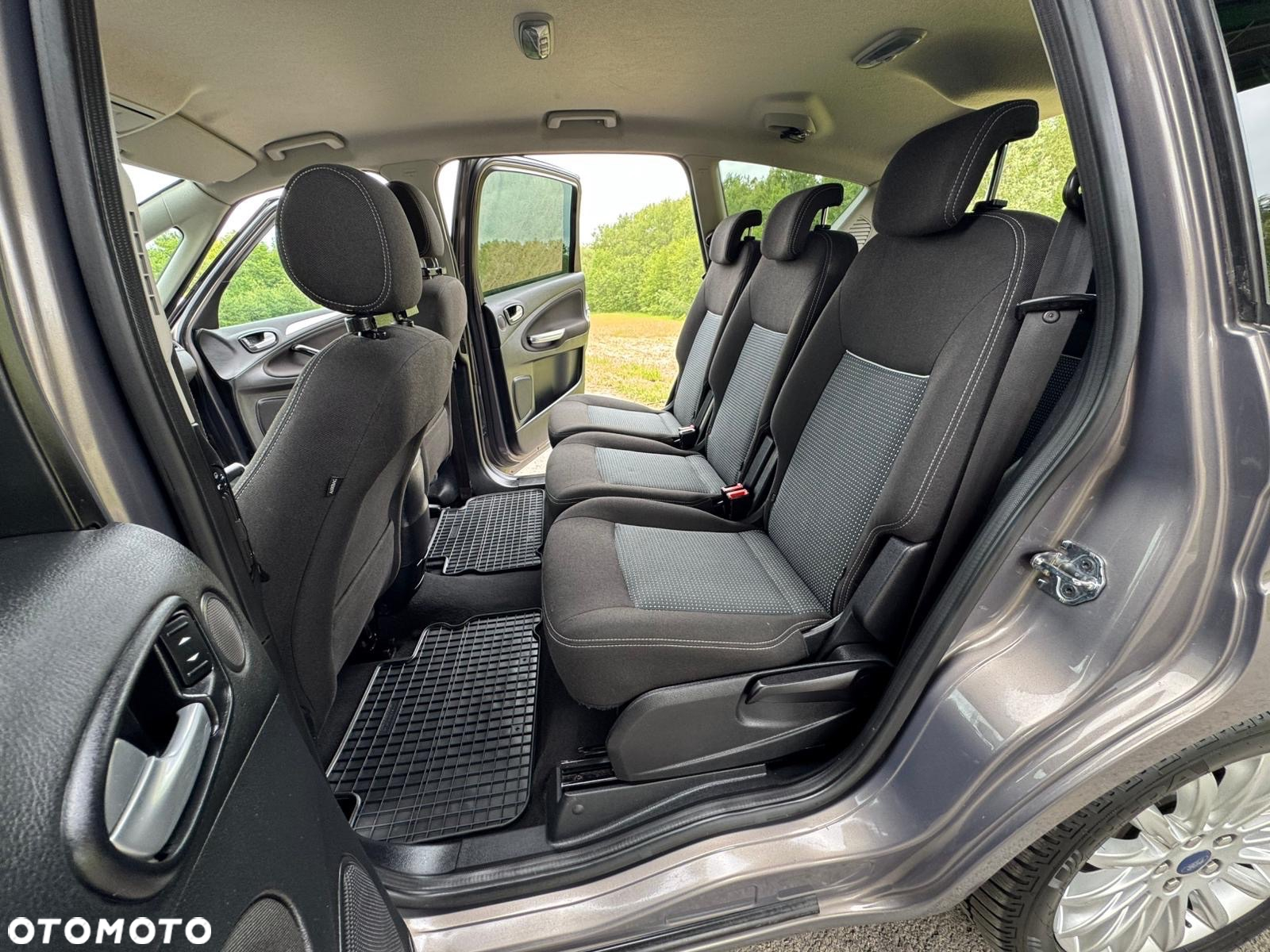 Ford S-Max 2.0 TDCi Titanium - 27