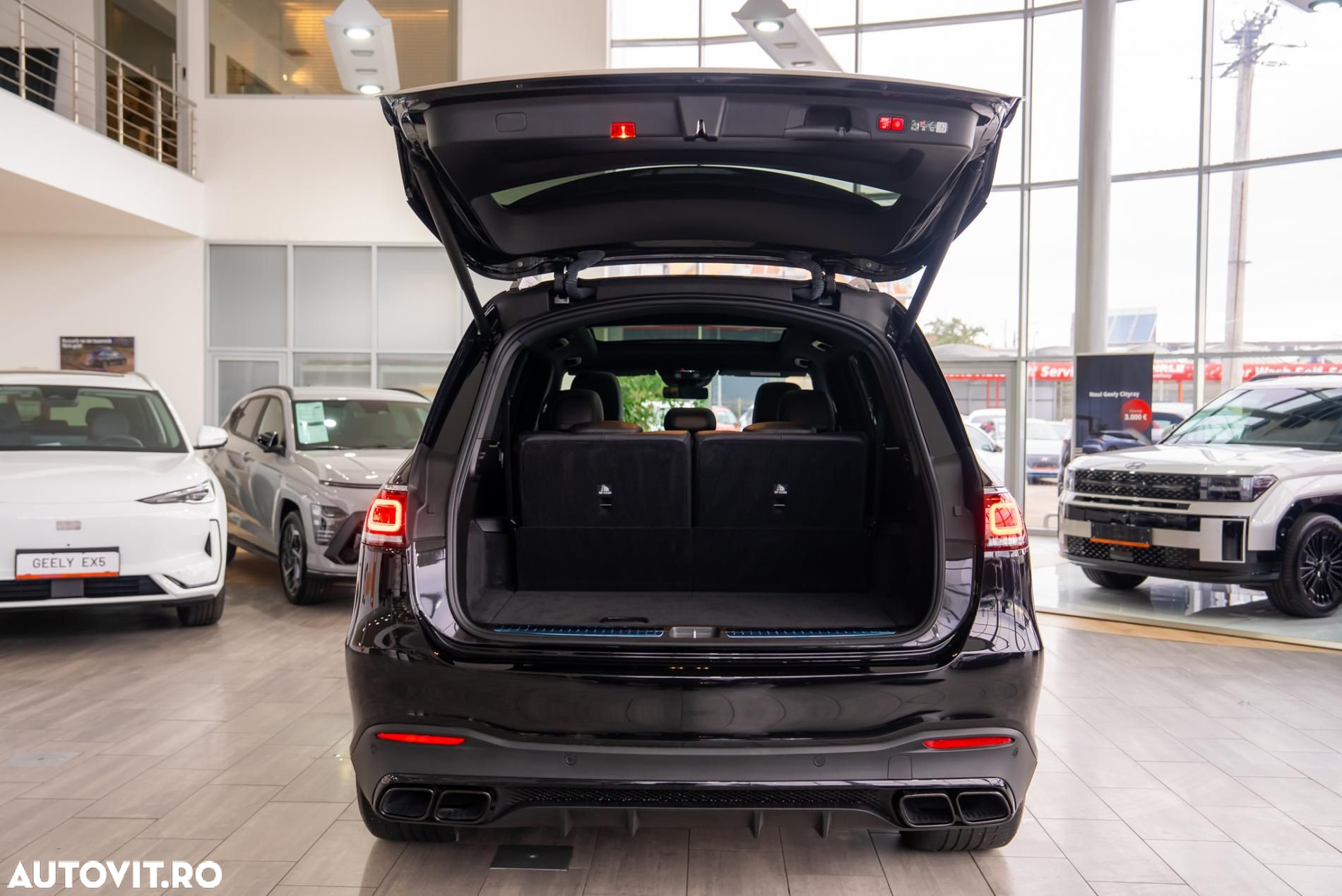 Mercedes-Benz GLS - 14