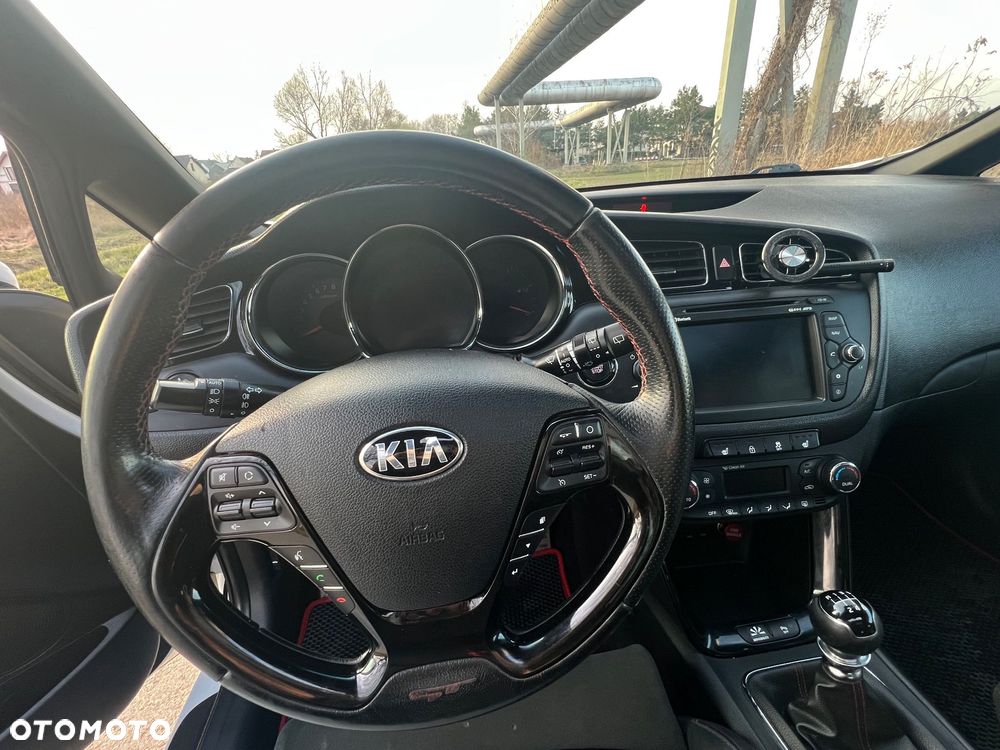 Kia Ceed 1.6 T-GDI GT - 21