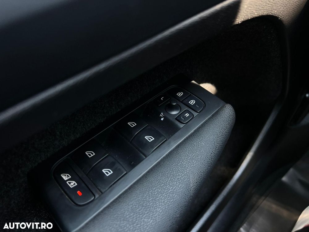 Volvo XC 40 - 26