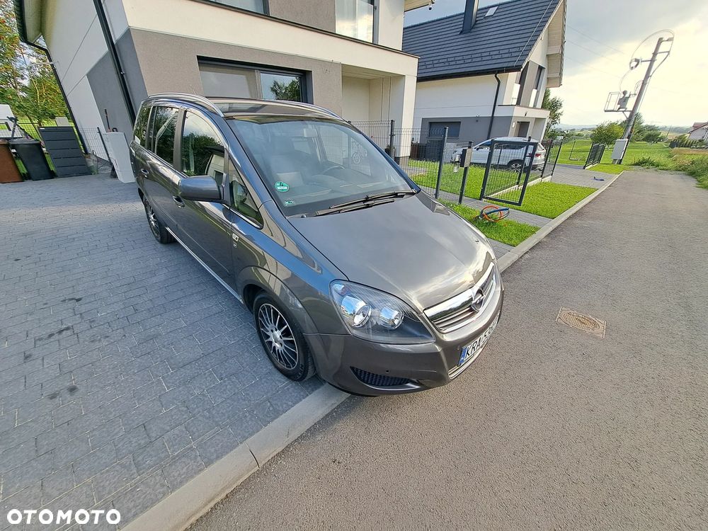 Opel Zafira 1.6 ECOFLEX Edition 111 Jahre - 12