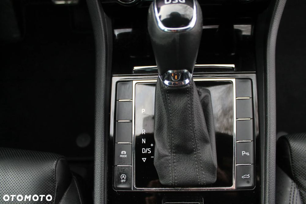 Skoda Superb 2.0 TDI L&K DSG7 - 21