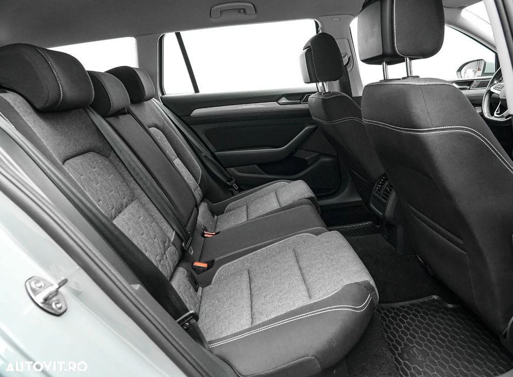 Volkswagen Passat 1.5 TSI OPF DSG Highline - 17