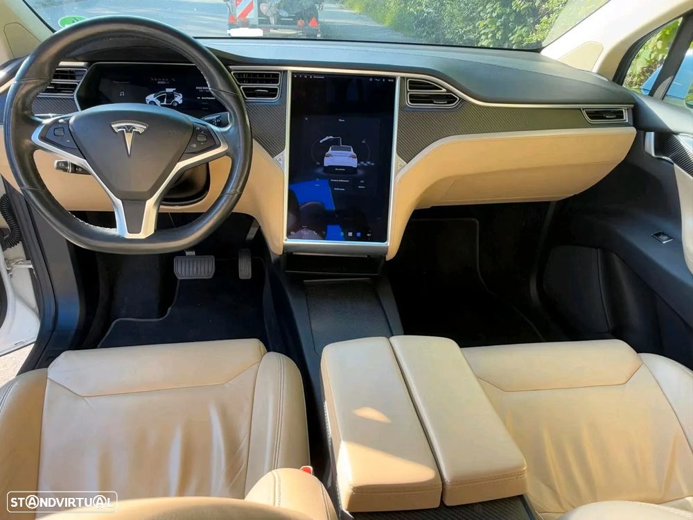 Tesla Model X 100D - 4
