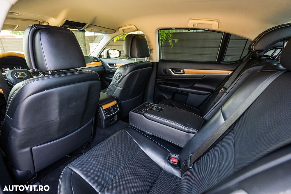 Lexus Seria GS 450h - 19