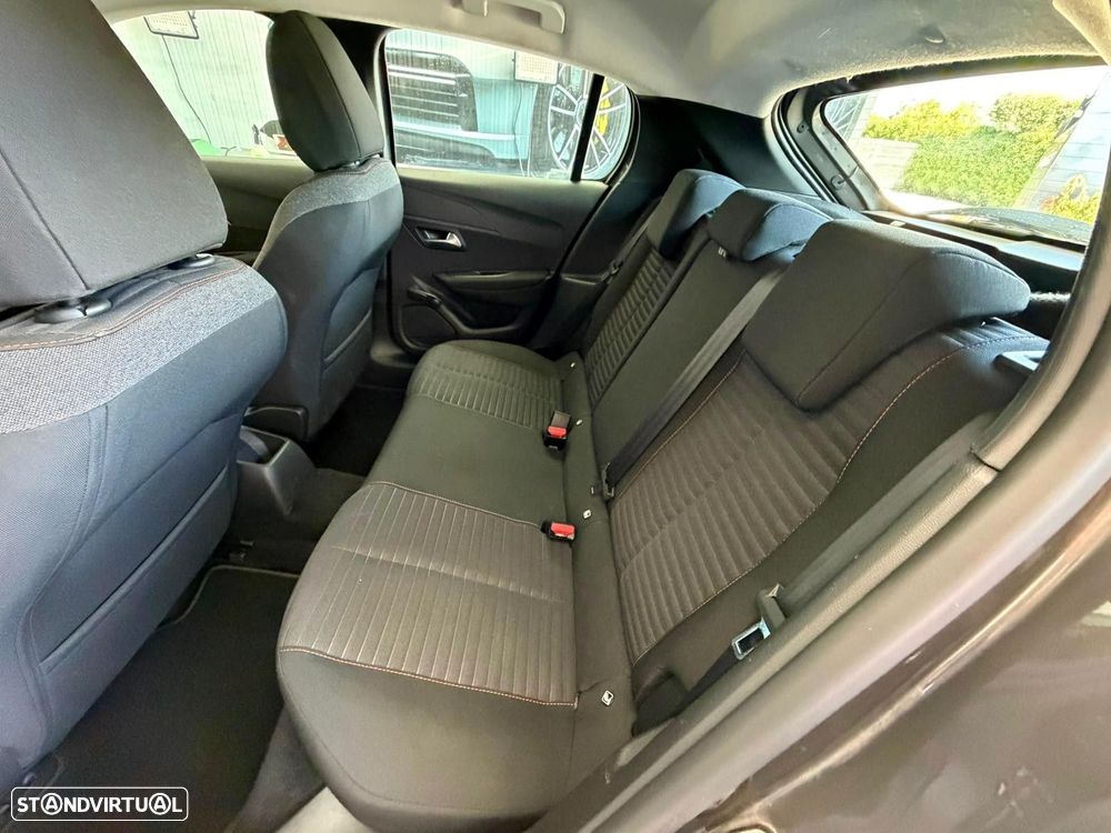 Peugeot 208 1.2 PureTech Allure - 20