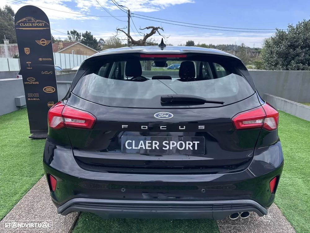 Ford Focus 1.0 EcoBoost S&S TITANIUM - 8