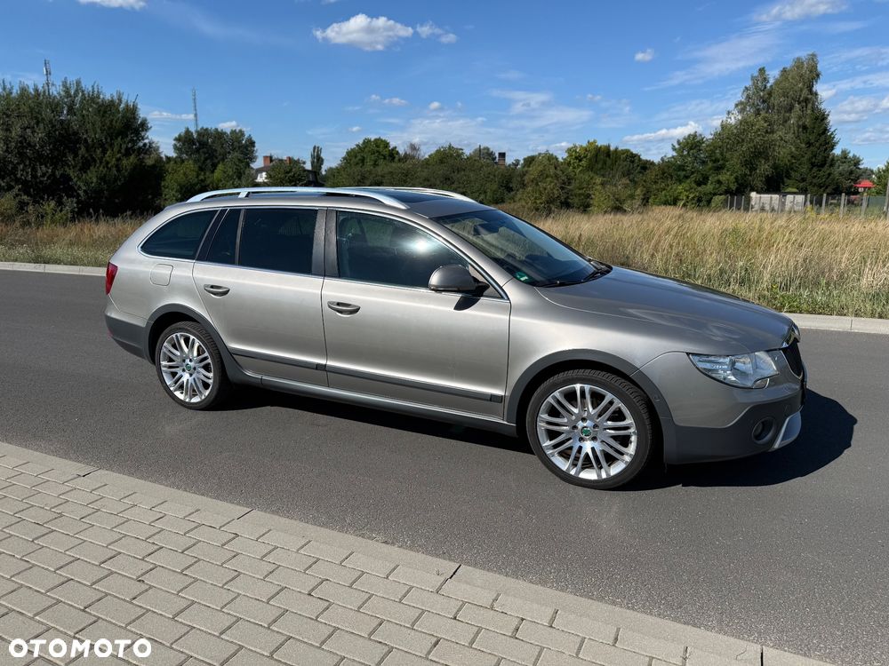 Skoda Superb 2.0 TDI Elegance Outdoor DSG - 3