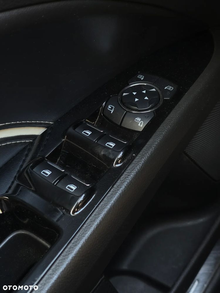 Ford Mondeo 2.0 TDCi PowerShift-Aut Allrad Vignale - 33