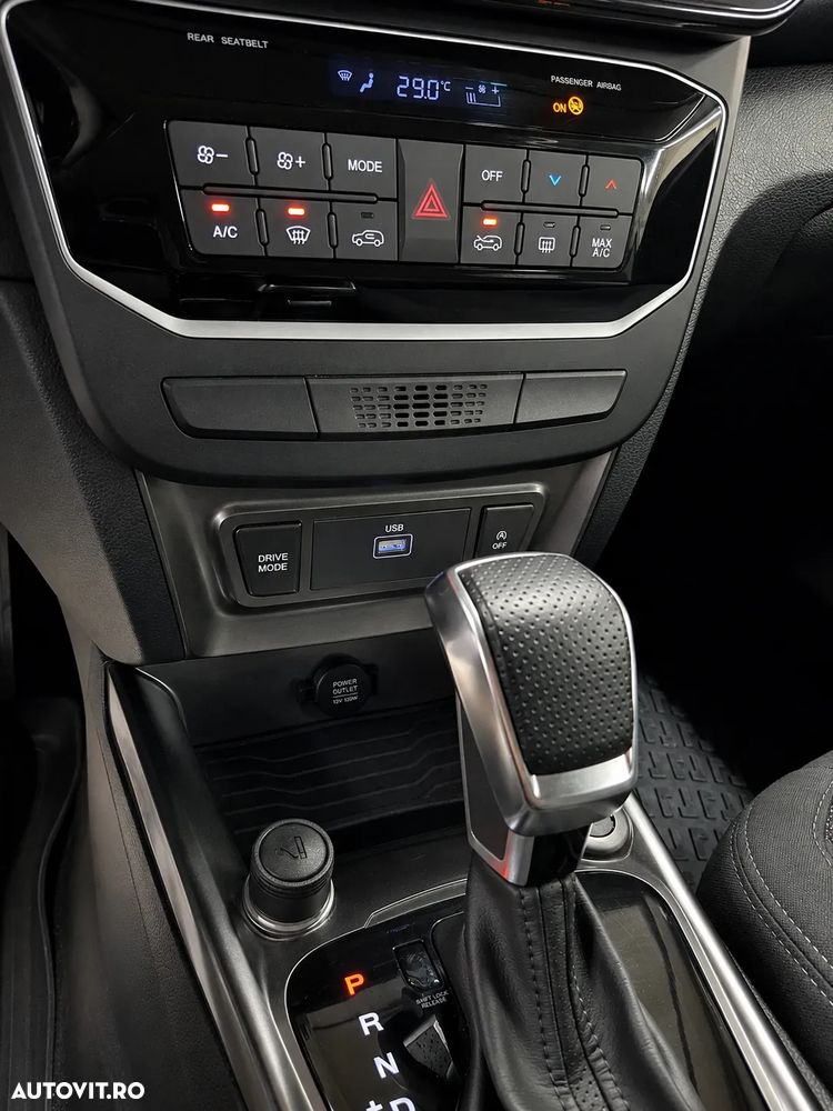 SsangYong Tivoli Grand - 12