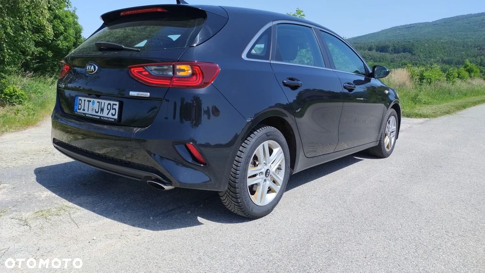 Kia Ceed 1.6 CRDi DCT Platinum Edition - 25
