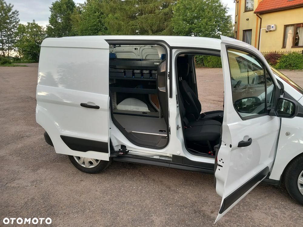 Ford Transit Connect - 9