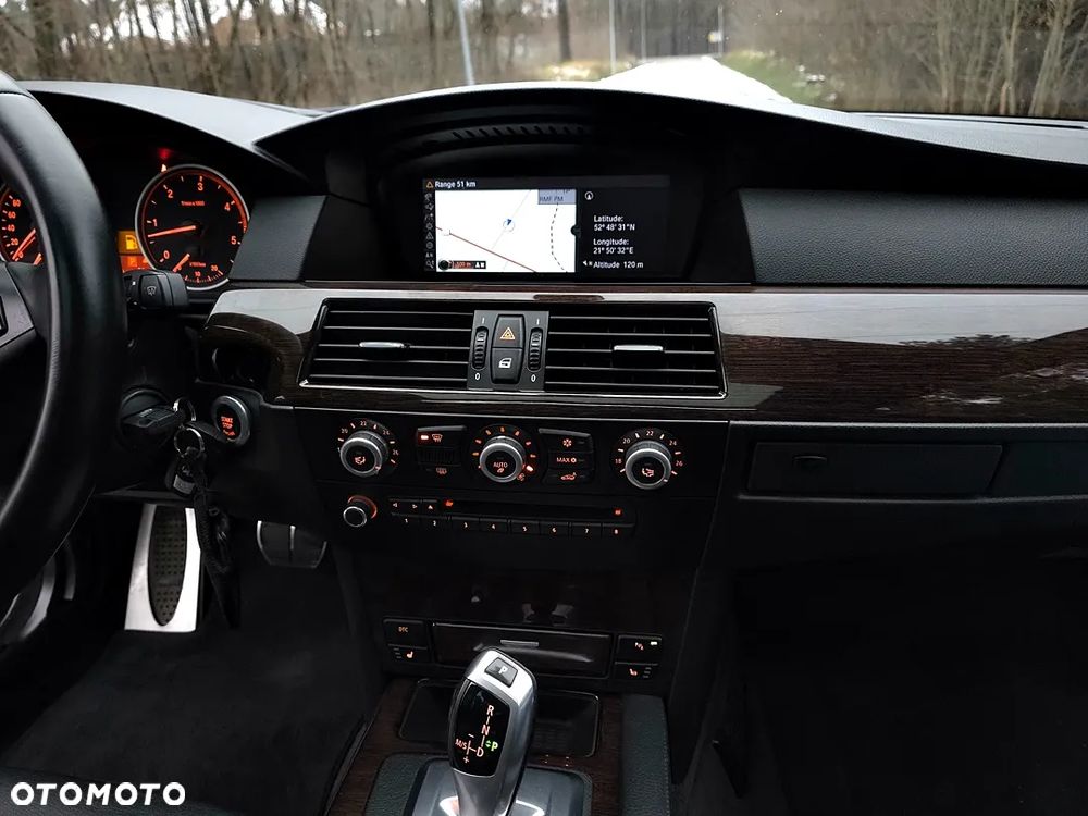 BMW Seria 5 530d Sport-Aut Edition Sport - 28